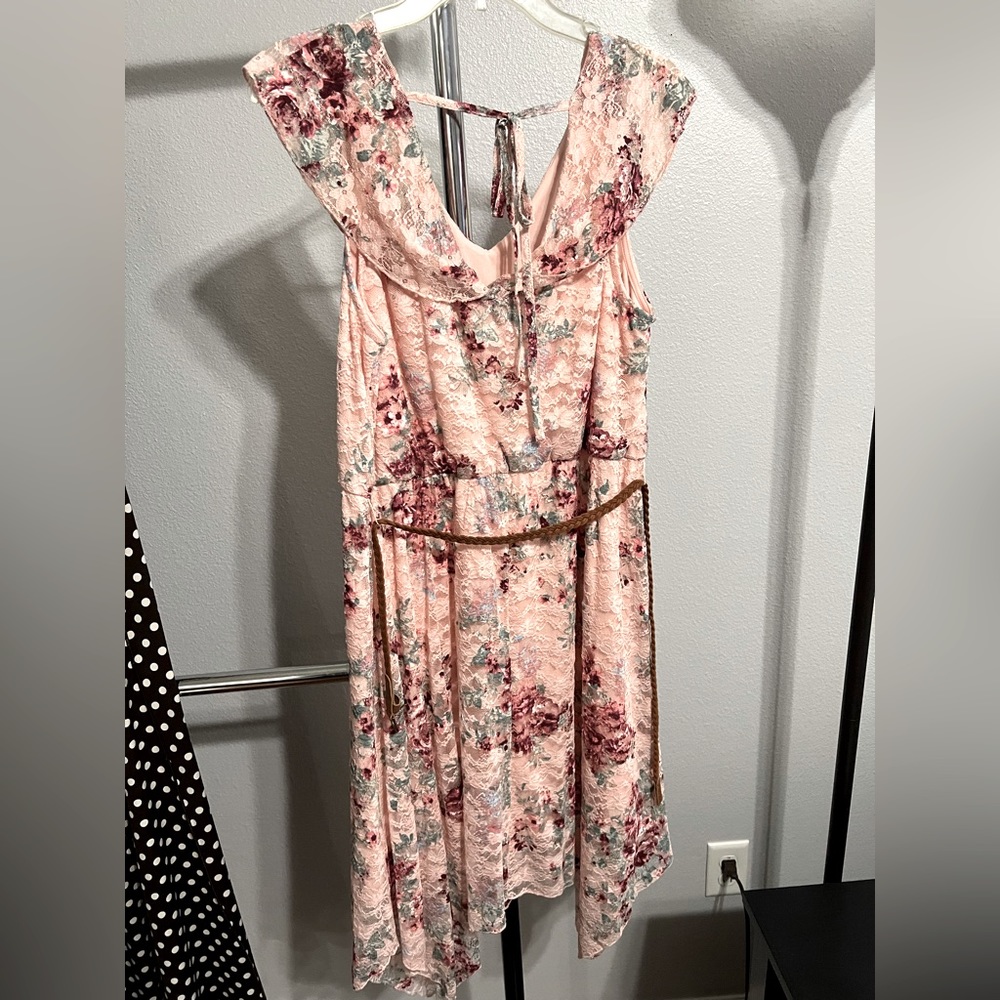 Pink summer dress with brown belt